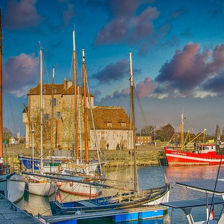 Appartement Vue Panoramique sur la Baie de Seine Parking à Honfleur Extérieur photo