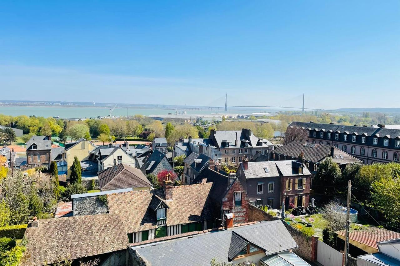 Appartement Vue Panoramique sur la Baie de Seine Parking à Honfleur Extérieur photo
